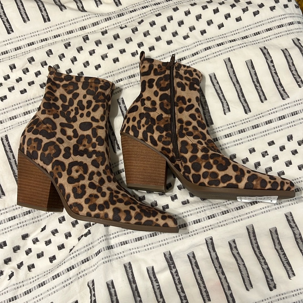 SOUL Naturalizer Cheetah Leopard booties
